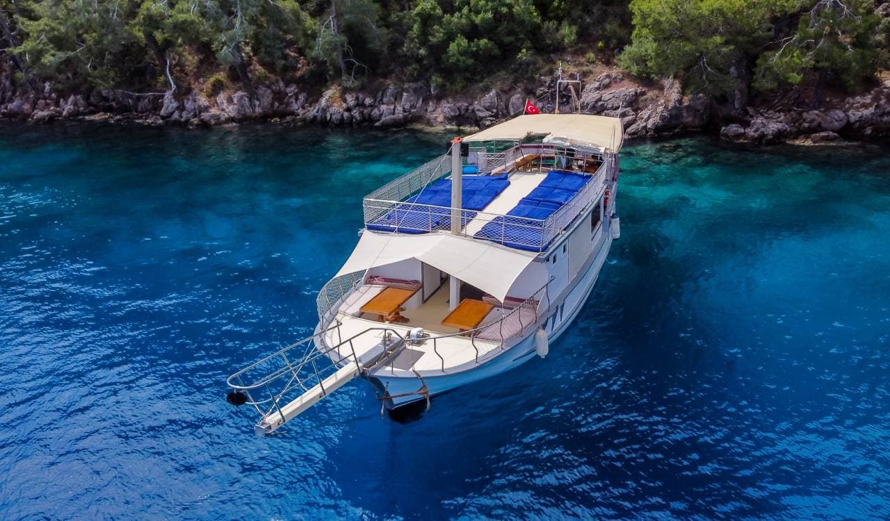 Fethiye Mavi Koylar Tekne Turu (En fazla 45 kişi)